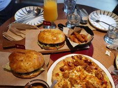 -必胜客(阿罗海店)