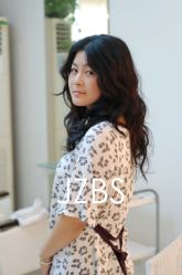 汤唯式黑色大波浪-极致·本色 发型工作室