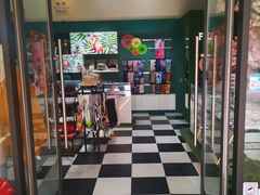 -王府井奥莱临潼小镇(临潼店)