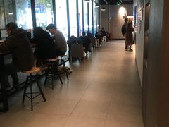 -瑞幸咖啡(巴黎春天陕西路店)