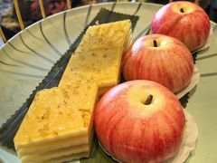 点心拼盘（苹果包拼桂花千层糕）-聚福宝合苑食府(南头镇店)