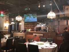 大堂-日进一片海.生腌海鲜火锅.宵夜烧烤(三里屯总店)