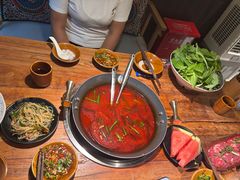 -贵厨酸汤牛肉(小十字店)