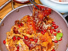 手撕扁担鸡-吃饭皇帝大(解放西路店)