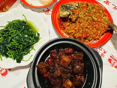 -堂瓦里·33年传统赣菜(第一街区店)