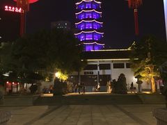 -绳金塔