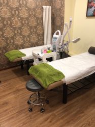 -苗方清颜痘肌研究所