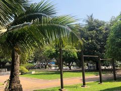 -吐斯廉屠杀博物馆