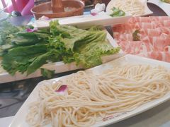 -名都晓荷塘主题火锅(海城街店)