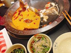 -大龙辣火锅·龙虾·烧烤(湖滨新天地店)
