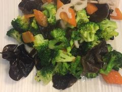 -巴依兄弟西域美食(机场店)