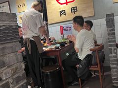 -肉甲韩国木炭烤肉(新壹街1店)