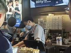 -瑞幸咖啡(UPARK悦邻荟店)