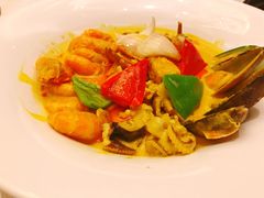 -泓历皇朝酒店(东亭店)