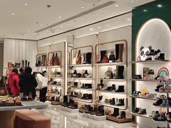 -BeLLE 百丽(凯德闵行商业中心店)