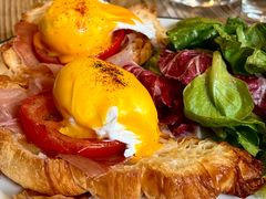 -Common Table · Brunch & Coffee