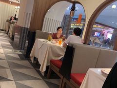 -阿妮叶李(光谷世界城店)