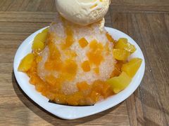 黄桃炼乳刨冰-二斗栗子(黄河道店)