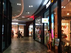 -砂之船奥莱(南京江宁店)