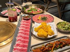 -蚂蚁洞·烤肉大营地(上海静安大悦城店)