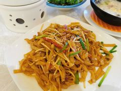 干炒牛河-东方之珠海鲜酒楼(南开店)
