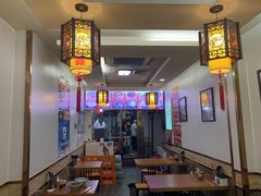 大堂-门框胡同百年卤煮(北新桥店)