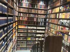 -钟书阁(群光广场店)