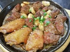 -老东镇啤酒屋海鲜加工·蒸汽海鲜·海鲜烧烤(台东店)