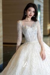 -Renee芮亦婚纱(原丽莎)