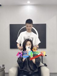 -艾美A·M Hair Salon