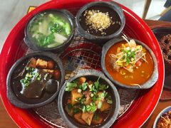 -包整·丝娃娃(一览甲秀楼风景店)