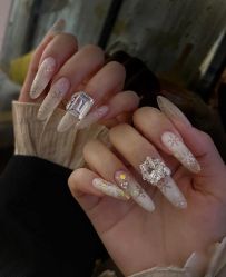 -M·X Nail日式美甲美睫