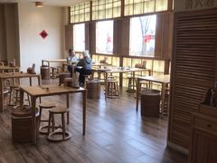 -蟹家大院 · 独揽江景(滨江店)