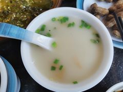 -老来福·非遗酸汤兔(凯旋路店)
