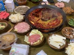 -黄潇洒老火锅(九眼桥宏济巷店)