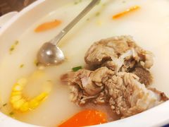 -万重锦·人文川菜馆(骡马市店)