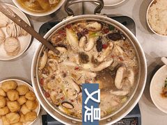 -月亮房·白斩鸡(娄山关路店)