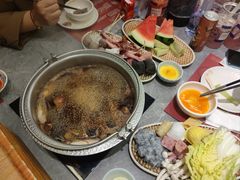 -一绪に寿喜烧(荟聚店)