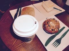 Starbucks-星巴克(泰安万达店)