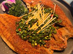 -香巴拉云南餐厅(华莱坞店)