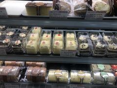 零售区-红宝石·鲜奶小方·海派西点房(南丹店)