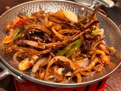 茶树菇炒鱿鱼-古都历食南京菜·烤鸭·鸭血粉丝·汤包(南京博物院店)