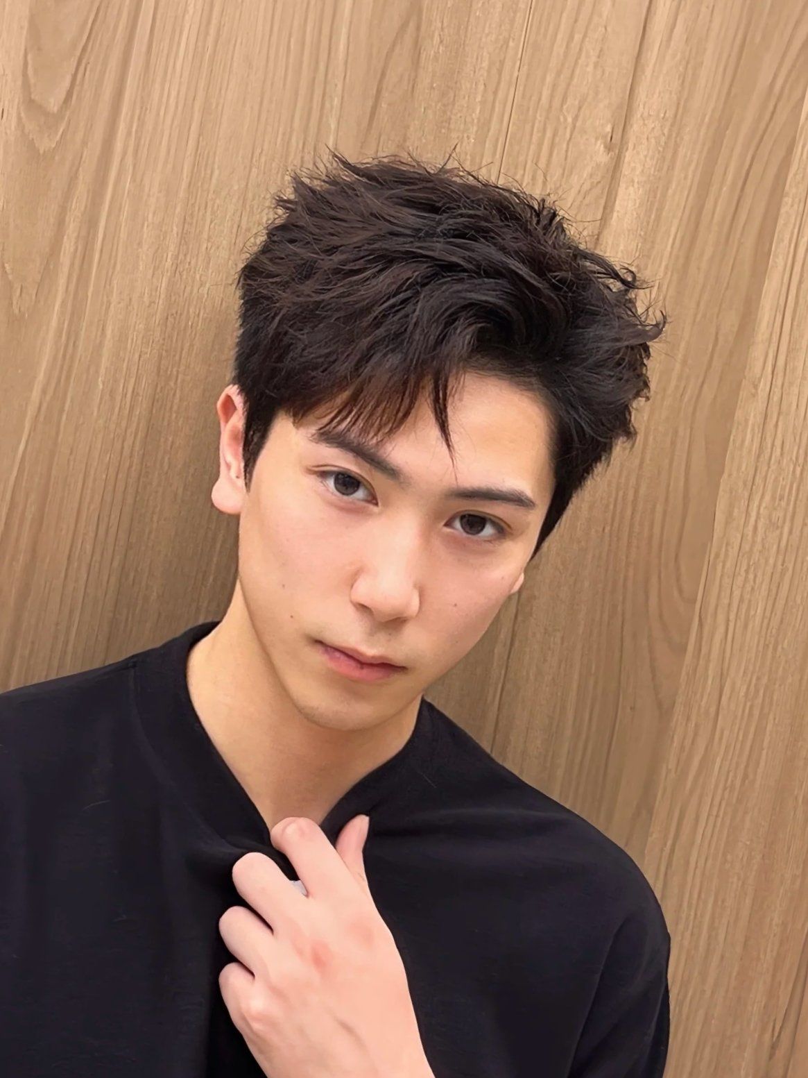 中分发型超帅气