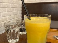 鲜榨橙汁-墨客咖啡(新街口店)