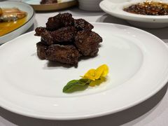 沪市牛肉粒-屋里厢上海菜馆