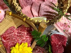 -山川小町·极番烧肉(新地假日广场店)