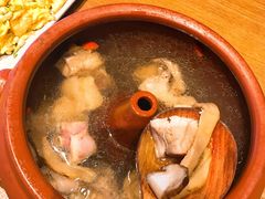 -云海肴·汽锅鸡·云南菜(天山百盛优客店)