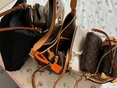 -小飞侠奢侈品回收 寄卖 养护(宝山宝龙广场店)