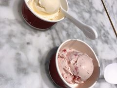 香草抹茶冰淇淋蛋糕-哈根达斯(美罗城店)