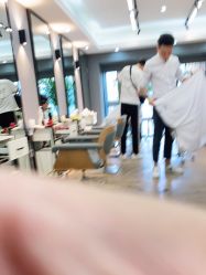 -藤野造型·烫发染发